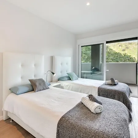 Luxury Естепона